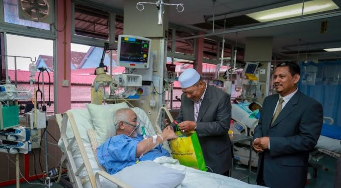 Ustaz Halim ikuti isu politik di ICU