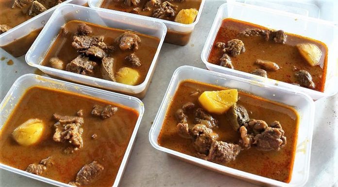 Semangkuk gulai daging tanda ‘sama merasa’