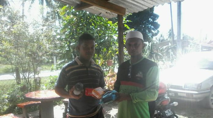Tukar minyak enjin dekati pengundi