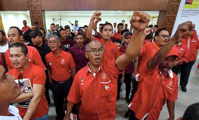 Belum ke Wisma Negeri, PH sudah berantakan