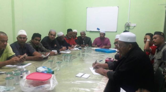 PAN umpan Umno ‘peluru’ percuma