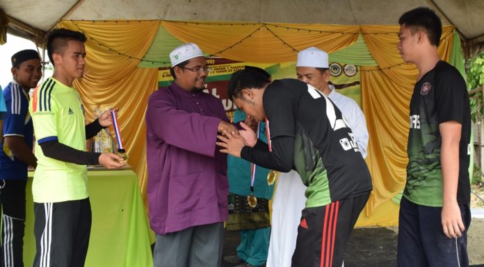 Penerus cita-cita sang murabbi