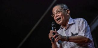 Penafian kosong LKS, ‘disiplin baru’ ala DAP