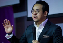 Steven Sim biar sedar diri di mana