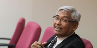 Aziz Bari sahut cabaran Ustaz A. Bakar Chik