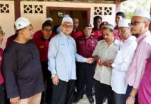 Pasangan kembar Jabatan Amal ke Rahmatullah