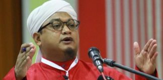 ‘Mak Nyah’ persenda Tanah Suci, bertaubatlah