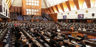 Lompat parti hak demokratik wakil rakyat