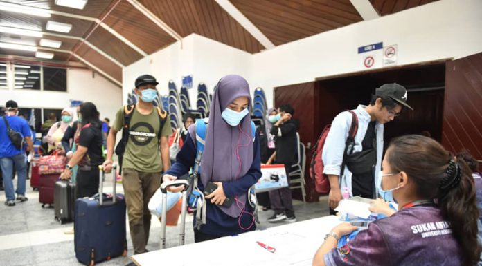 Seramai 933 pelajar dihantar pulang hari ini, esok