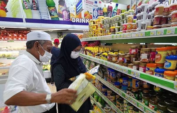 PKP Fasa 4: Boleh keluar berdua