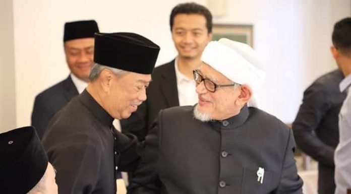 Sepakat menyokong penubuhan PN
