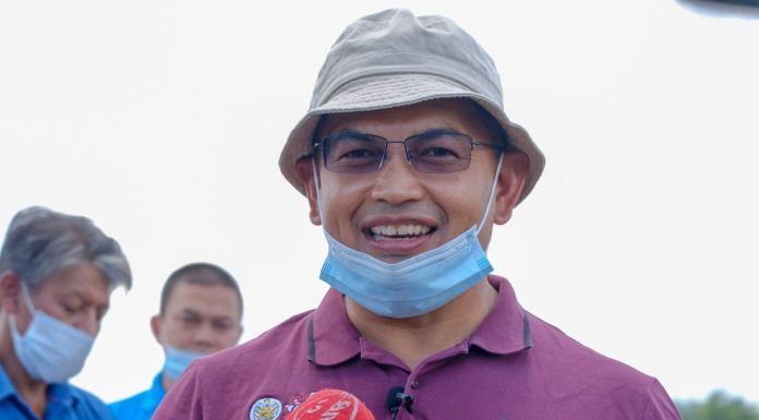 Peniaga, pengguna mesti cakna harga barang