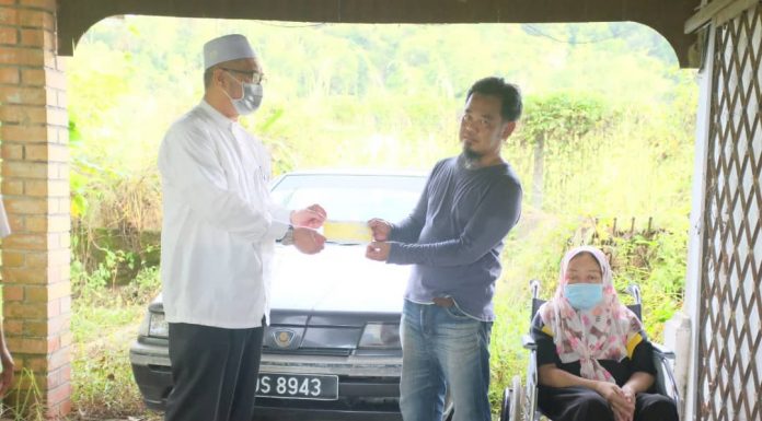 YB Razman sumbang katil mudah laras