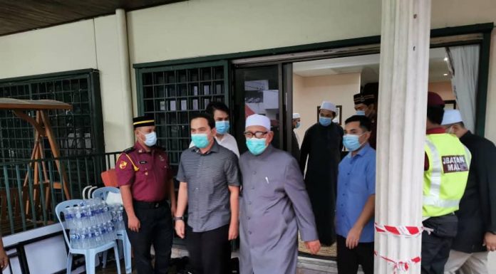 Takziah keluarga Almarhum Ismail Kamus – Presiden PAS