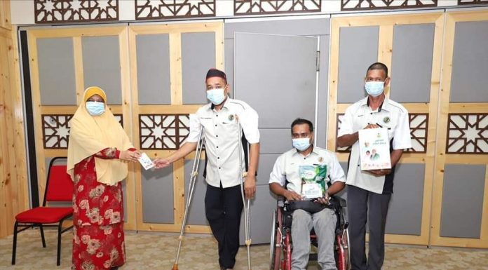1,000 OKU terima hamper makanan