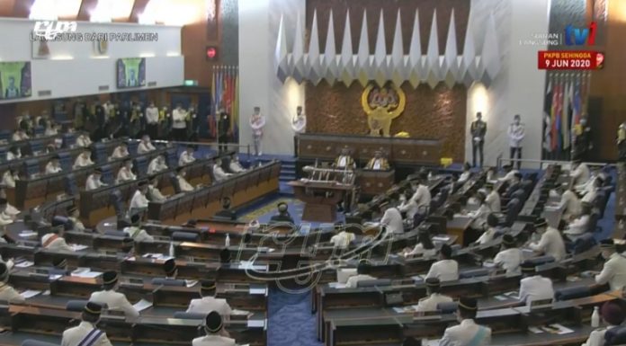 Tun M tetap mahu meletak jawatan – YDPA