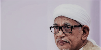 Presiden PAS cerdik, tak banyak songeh