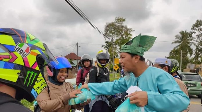 Sambutan Aidil Fitri ‘drive-thru’ ADUN Bukit Pasir