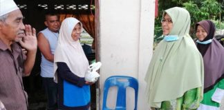 Nuridah kunjungi mangsa ribut FELDA Sg Kemahal