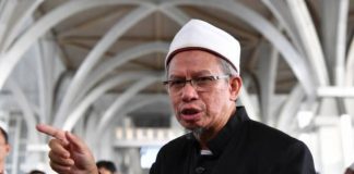 Transgender ditahan perlu ditarbiah