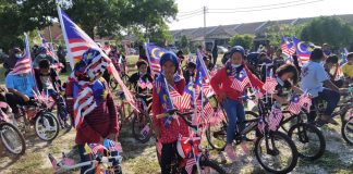 Merdeka dirai dengan kayuhan basikal si cilik