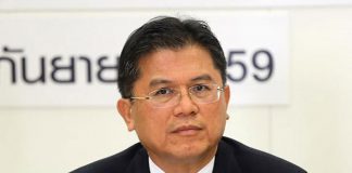 Thai finance minister quits
