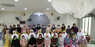 Kaum ibu khatam al-Quran sempena Hari Malaysia