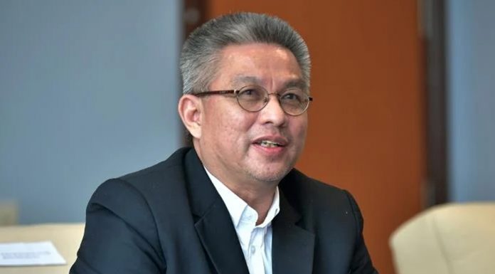 Hampir 250,000 terima dos pertama vaksin Covid-19