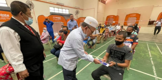 Warga emas sempat selamat diri sebelum rumah runtuh
