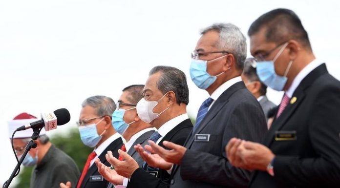 Sidang Parlimen darurat julang prinsip demokrasi