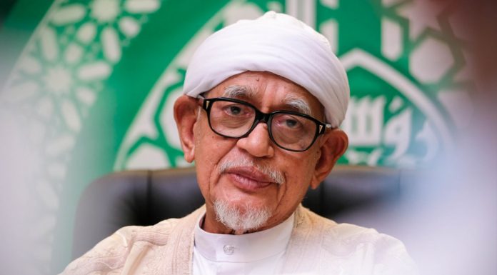 Tuhan laknat perasuah – Tuan Guru Abdul Hadi