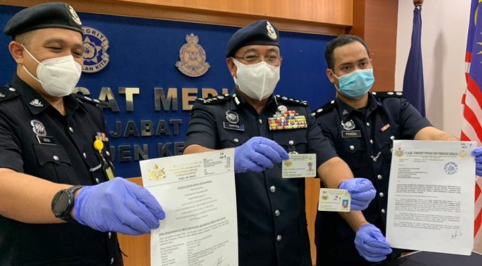 Polis tahan individu menyamar kerabat Diraja Kelantan