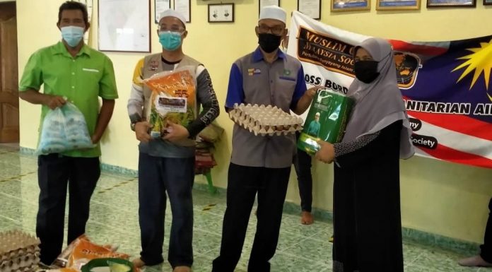 Adun terharu NGO tampil bantu penduduk miskin