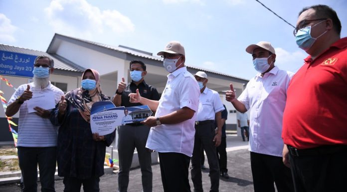 Henti beri tanah kepada pemaju tidak laksana projek