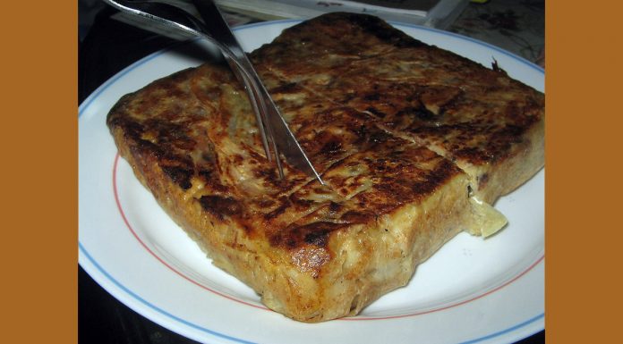 Family sells more than one thousand martabak from home daily