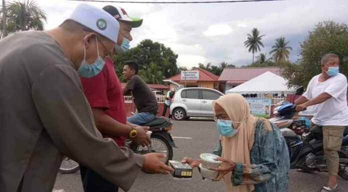 Pemuda jengah Kampung Sanggang edar bubur lambuk