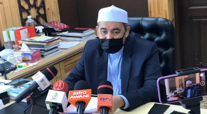 Sikap tunggu lihat punca lambat dapat dos penggalak