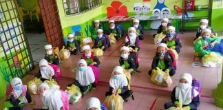 Pasti Nurul Najah II agih barangan makanan