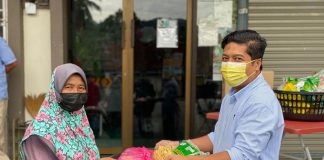 ADUN Kubu Gajah santuni asnaf menjelang Aidil Adha