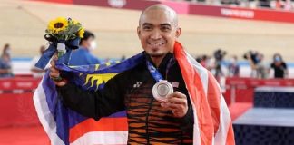 Nama Azizulhasni terpahat lagi dalam Malaysia Book of Records