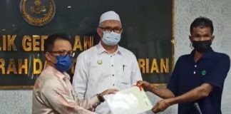 Peserta PPMS Bukit Merah terima geran hak milik