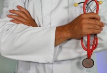 Kerajaan beri peluang doktor kontrak sambung pengajian