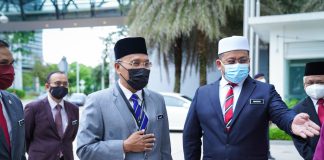 Idris kagum, bangga pencapaian agensi Islam masa kini