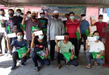 500 pelajar IPT terima sagu hati disampai Adun Limbongan