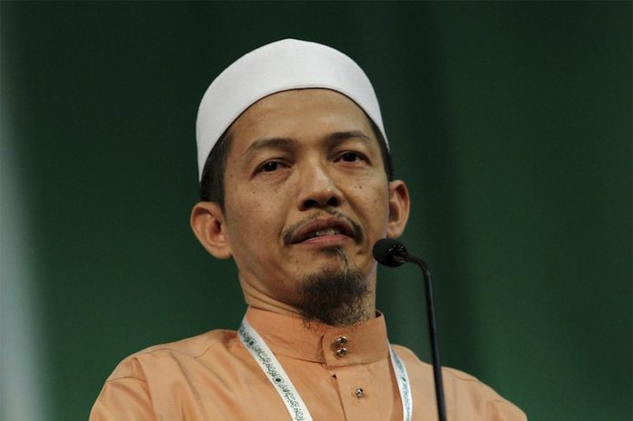Nik Abduh 2