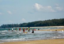 Santai di pantai: Awasi keselamatan anak-anak