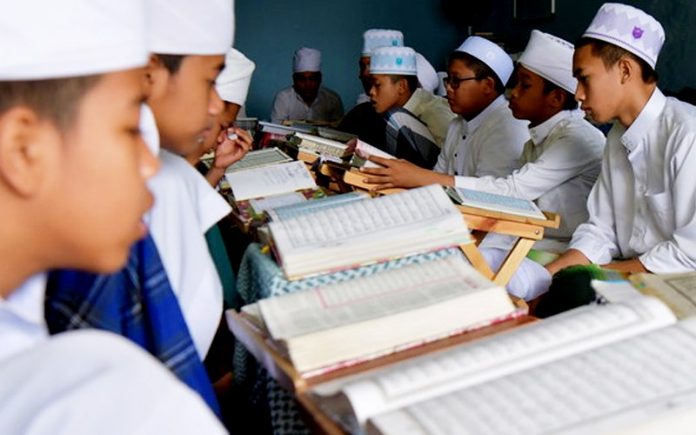 Pelajar tahfiz
