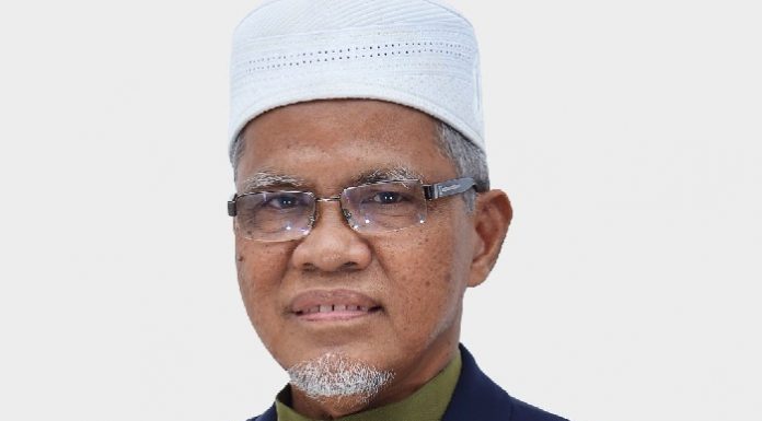 Billboard PM sudah muncul, kempen PRN belum bermula
