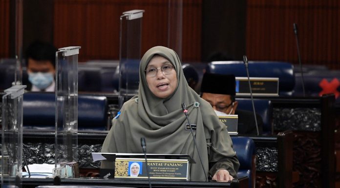 Kerajaan tangani kesan peranti pintar terhadap kanak-kanak