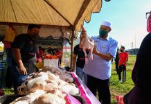 Exco temui pemborong atasi kehadiran orang tengah